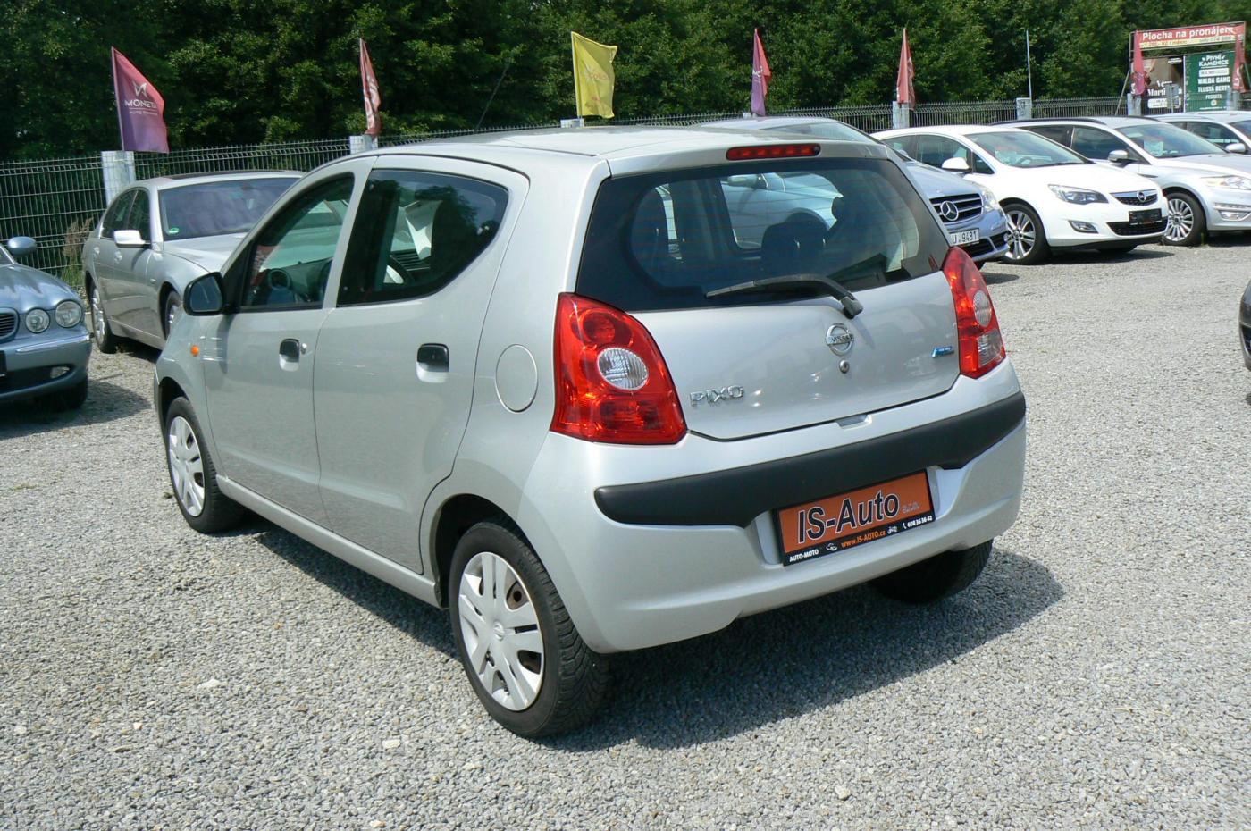 Nissan Pixo
