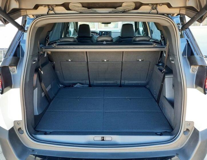 Peugeot 5008 6