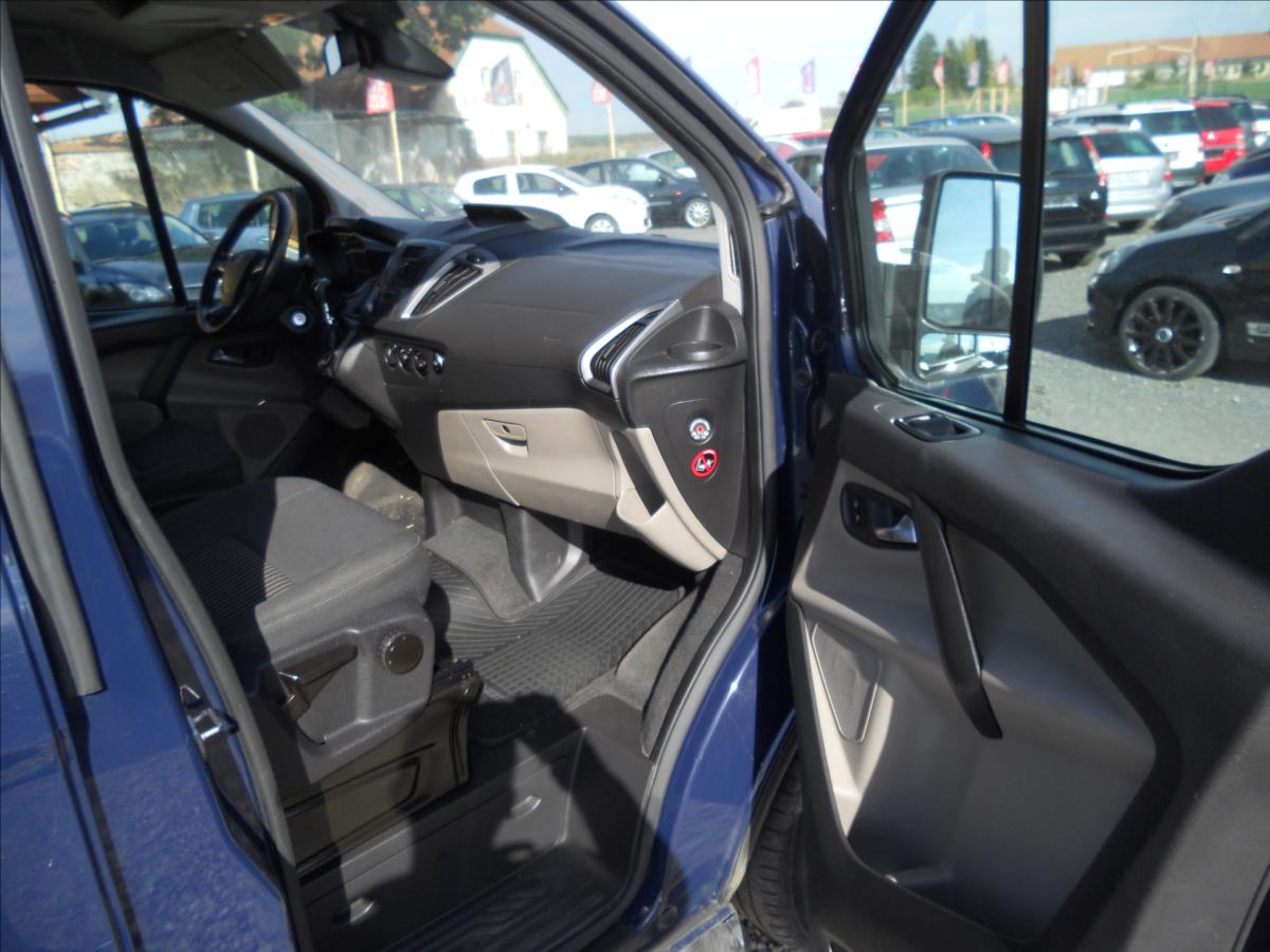 Ford Tourneo Custom