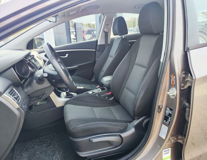 Hyundai i30 12