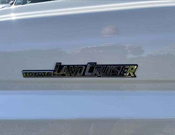 Toyota Land Cruiser 25