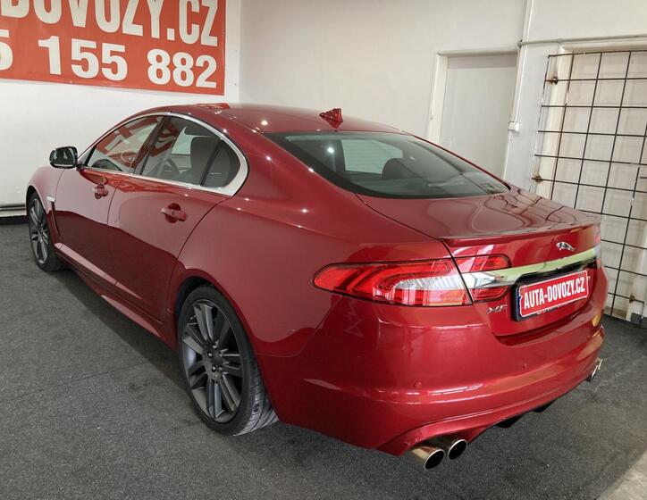 Jaguar XF 4