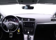 Volkswagen Golf 31