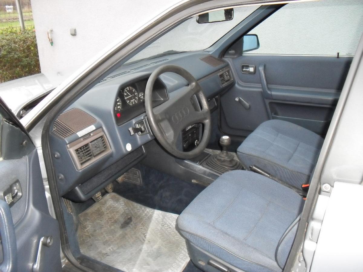Audi 100