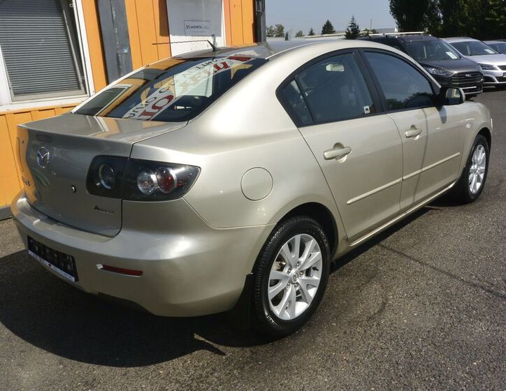 Mazda 3 5