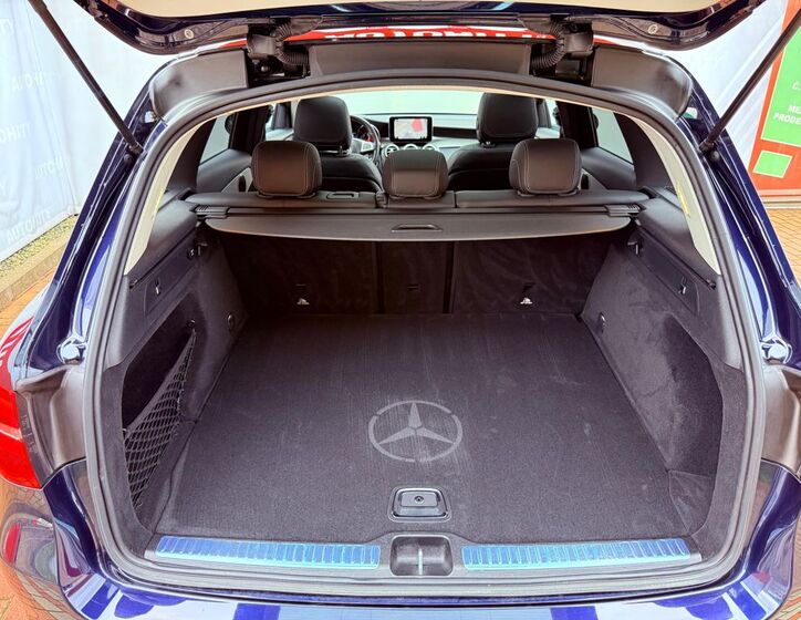 Mercedes-Benz GLC 8