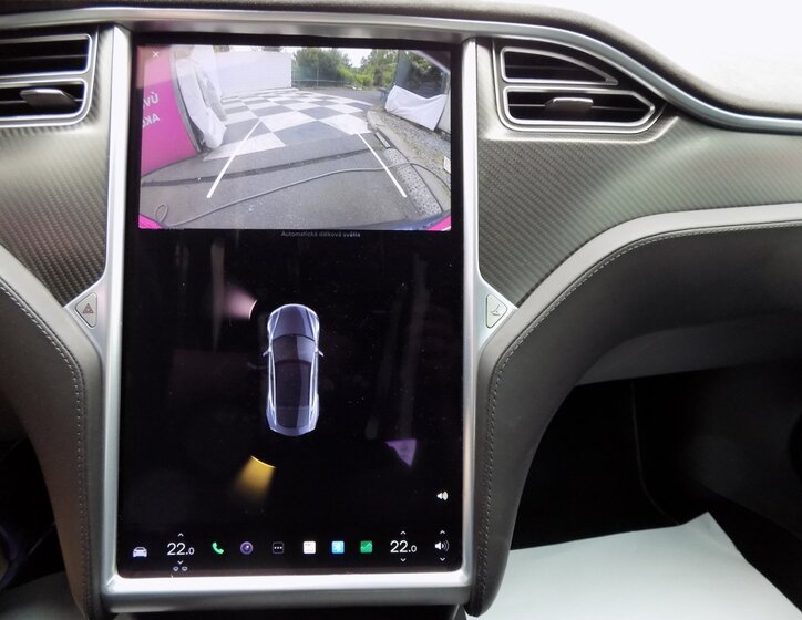 Tesla Model S 37