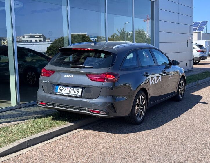 KIA Ceed 9