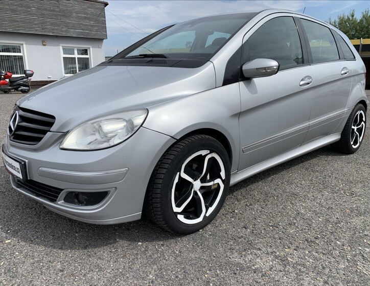 Mercedes-Benz Třídy B 15