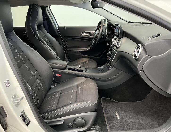 Mercedes-Benz GLA 21