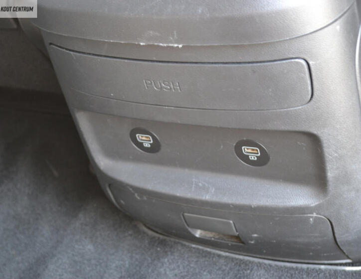 Hyundai Staria 25