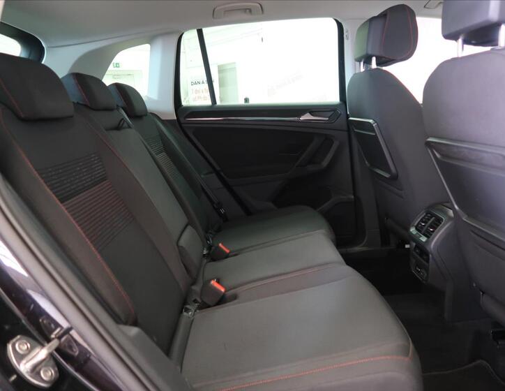 Volkswagen Tiguan 13