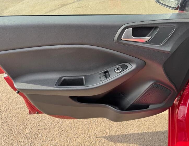 Hyundai i20 18