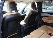 Volvo XC90 36