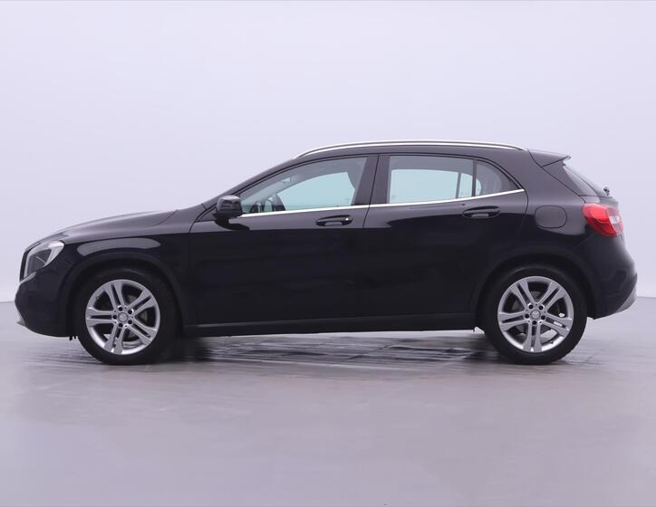 Mercedes-Benz GLA 4