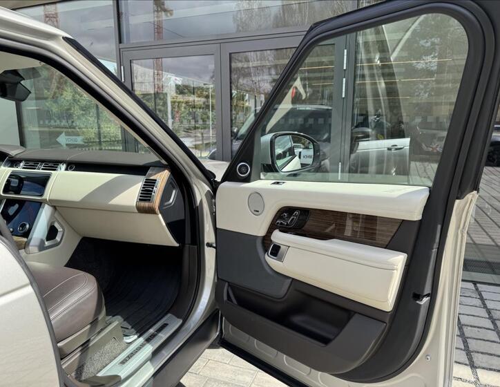 Land Rover Range Rover 12