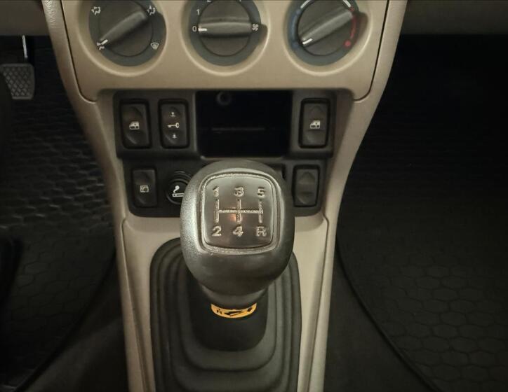Land Rover Freelander 16