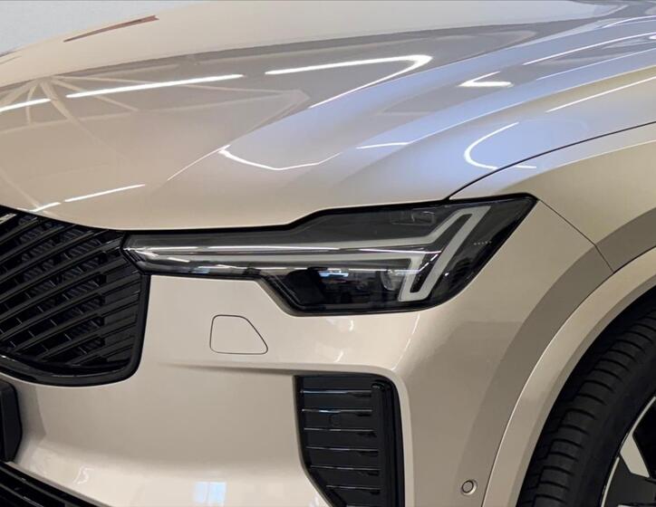 Volvo XC90 5