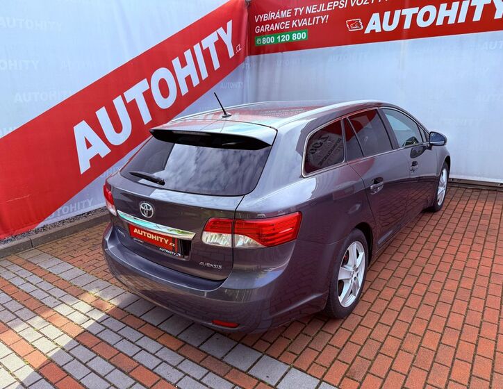 Toyota Avensis 5
