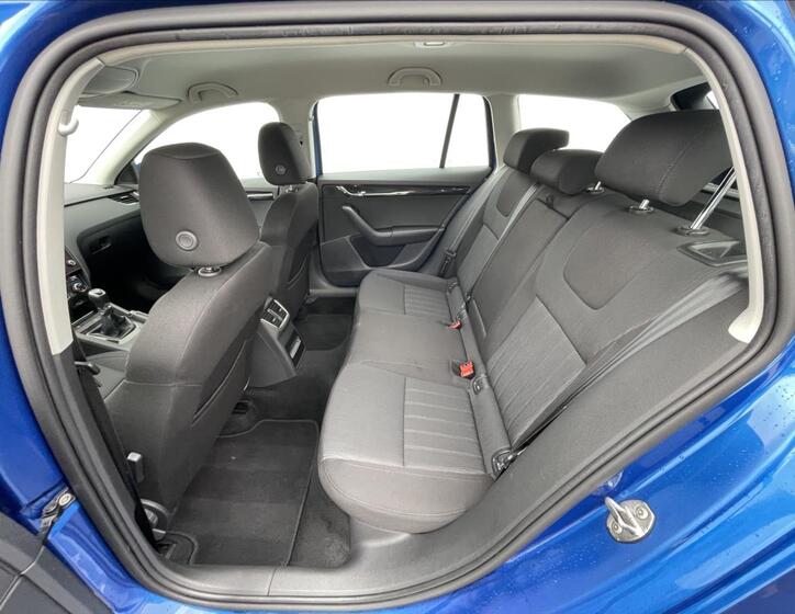 Škoda Octavia 16