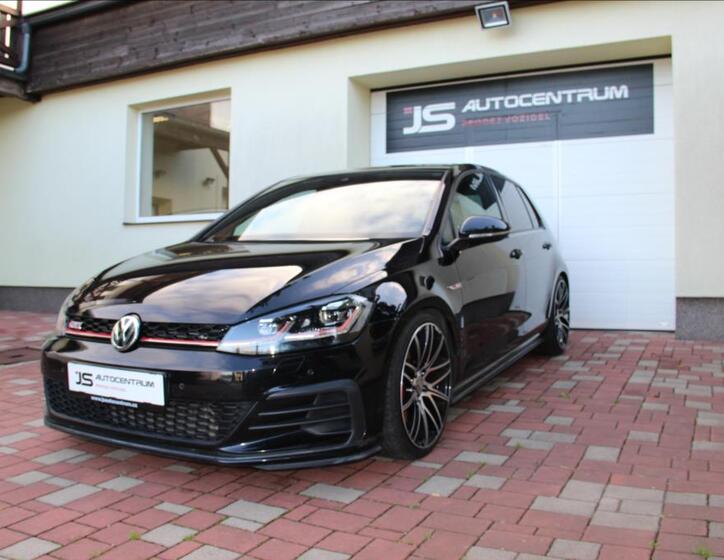 Volkswagen Golf 1