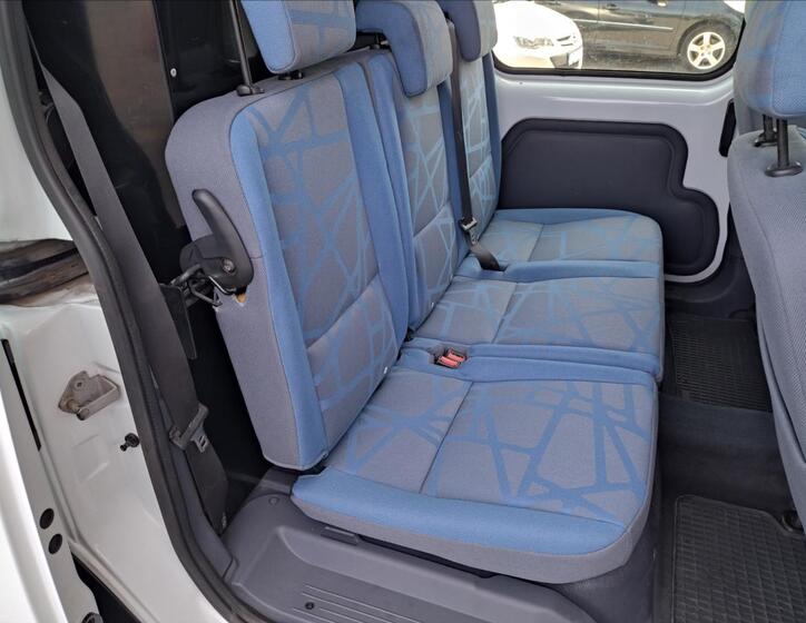 Ford Transit Connect 14