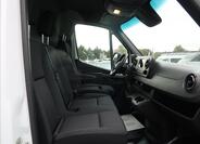 Mercedes-Benz Sprinter 13