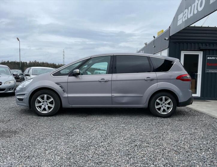 Ford S-MAX 17