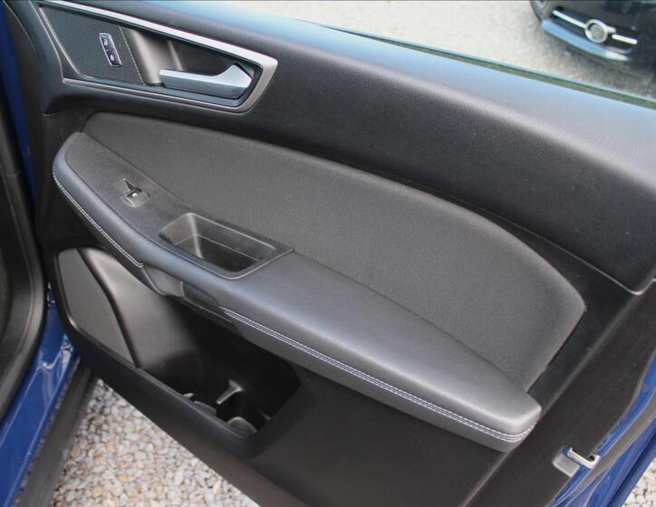 Ford S-MAX 22