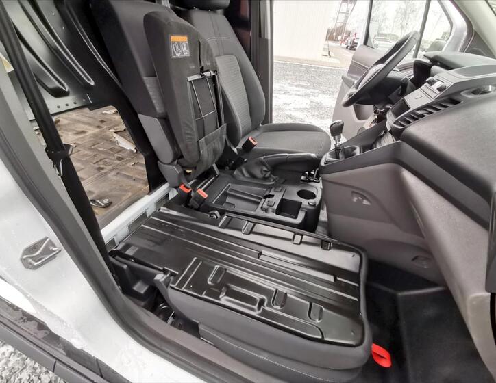 Ford Transit Connect 19