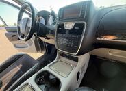 Lancia Voyager 21