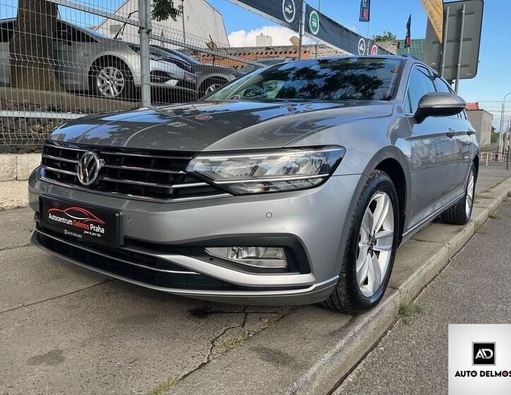 Volkswagen Passat 1
