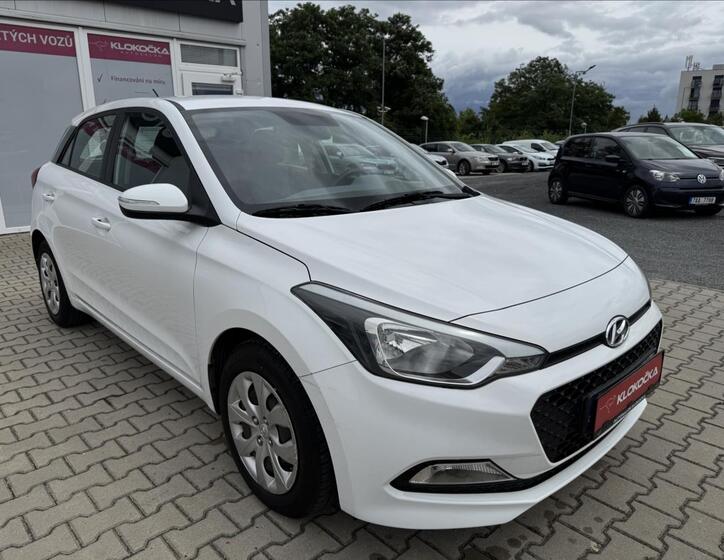 Hyundai i20 8
