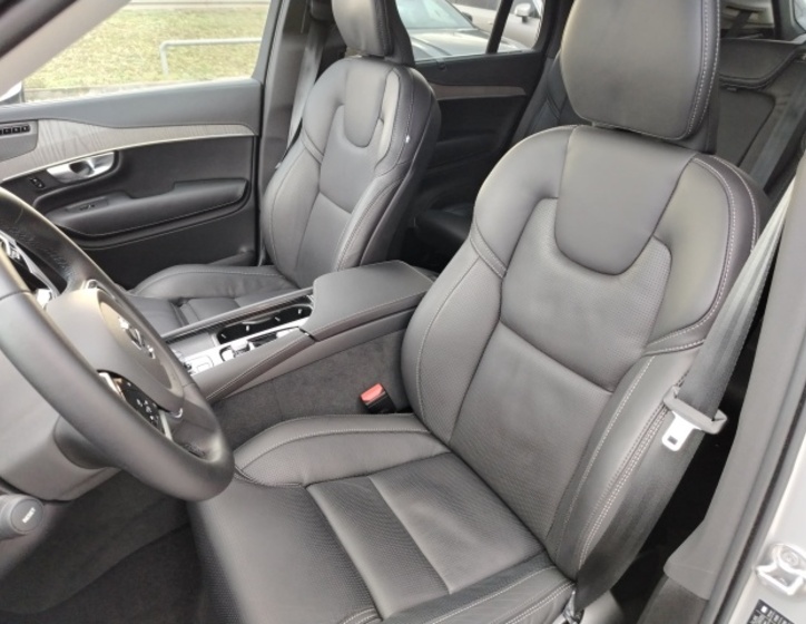 Volvo XC90 10