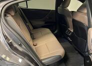 Lexus ES 300h 9