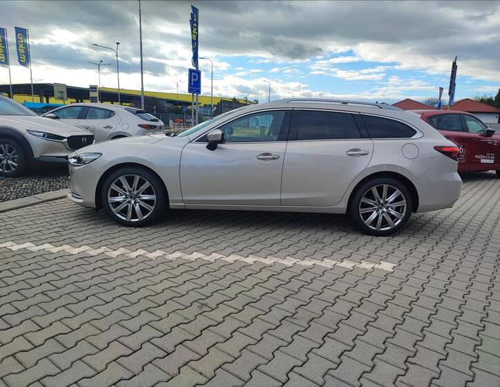 Mazda 6 4