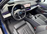 BMW i5 5