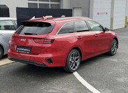 KIA Ceed 4