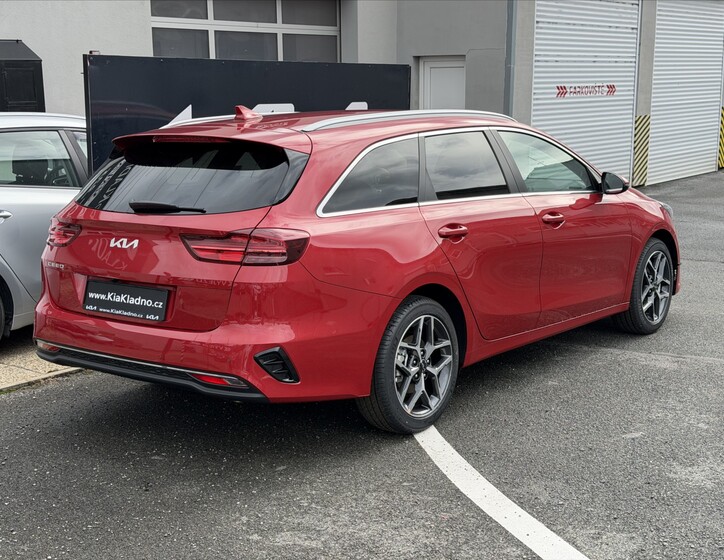 KIA Ceed 4