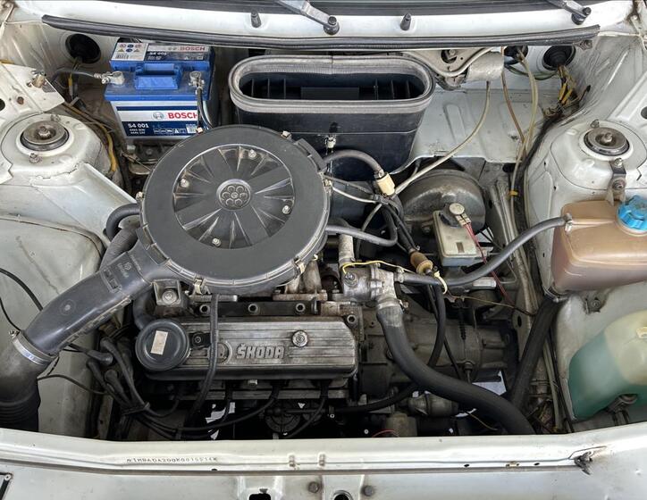 Škoda Favorit 13
