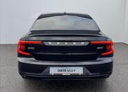 Volvo S90 8