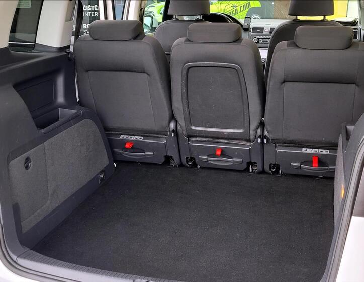 Volkswagen Touran 17