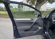 Volkswagen Golf 12