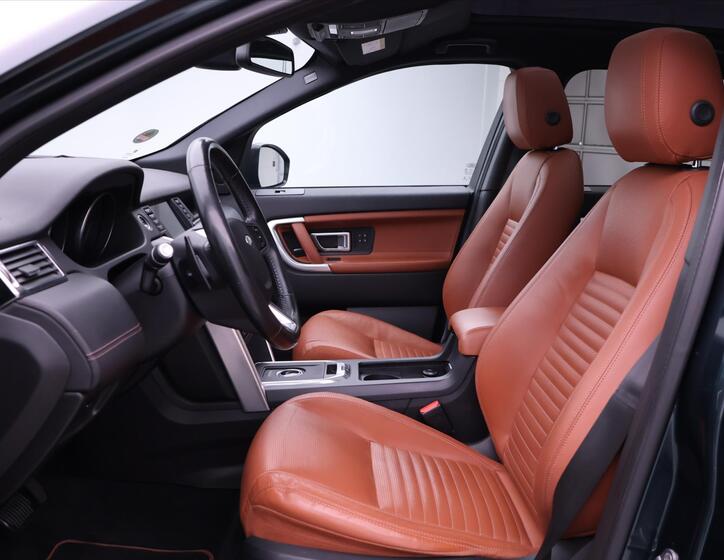 Land Rover Discovery 15
