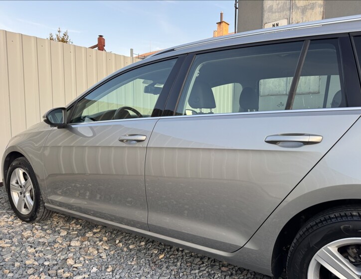 Volkswagen Golf 18