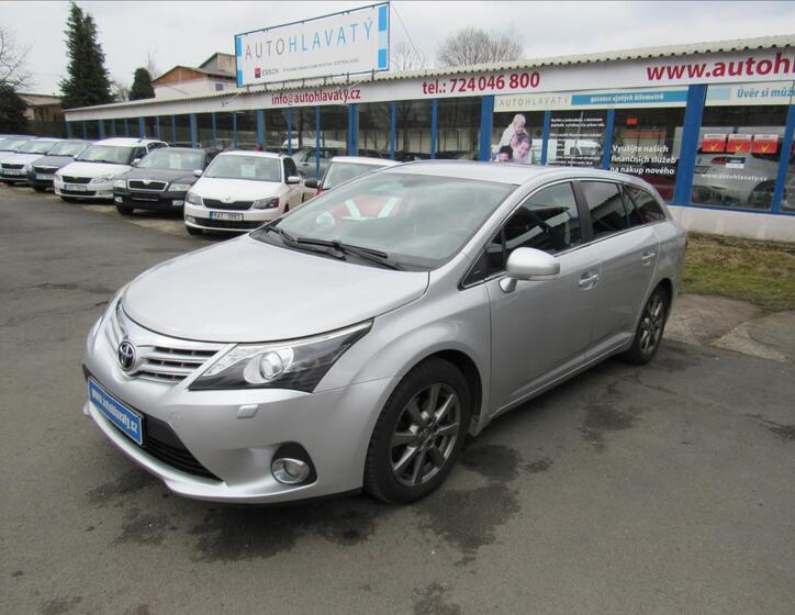 Toyota Avensis 1
