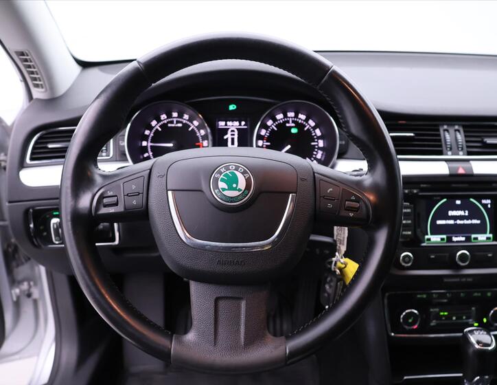 Škoda Superb 17