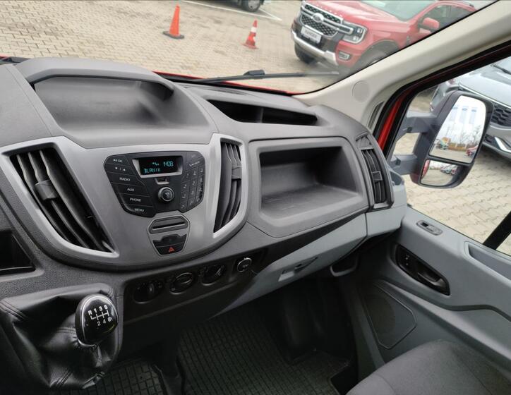 Ford Transit 32