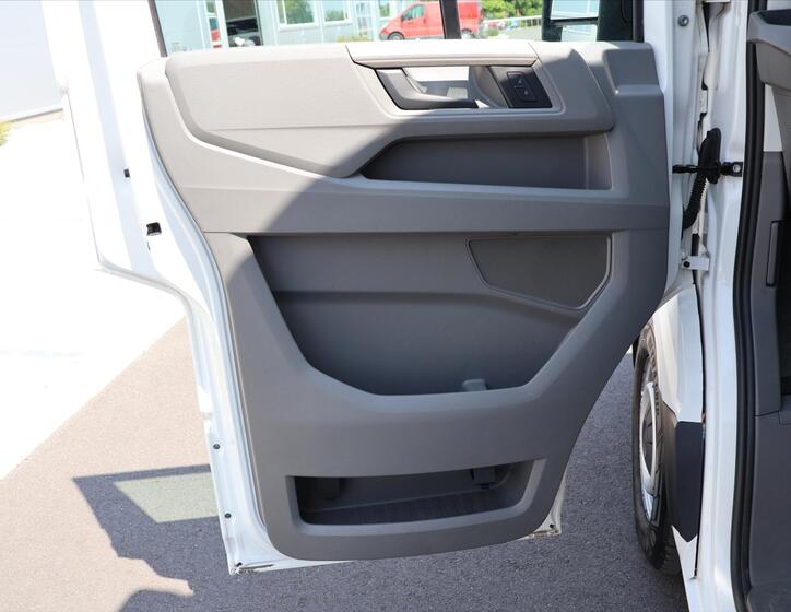 Volkswagen Crafter 12