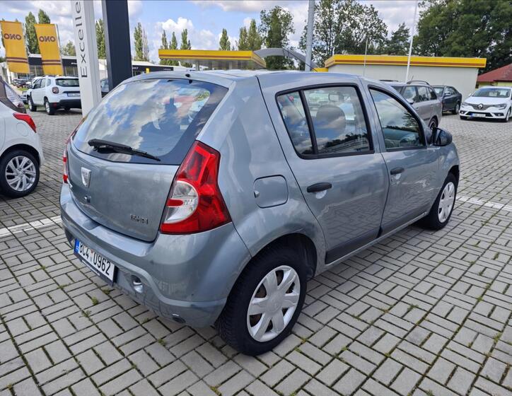 Dacia Sandero 6